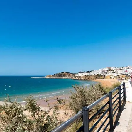 Beachfront Rc Αλμπουφέιρα